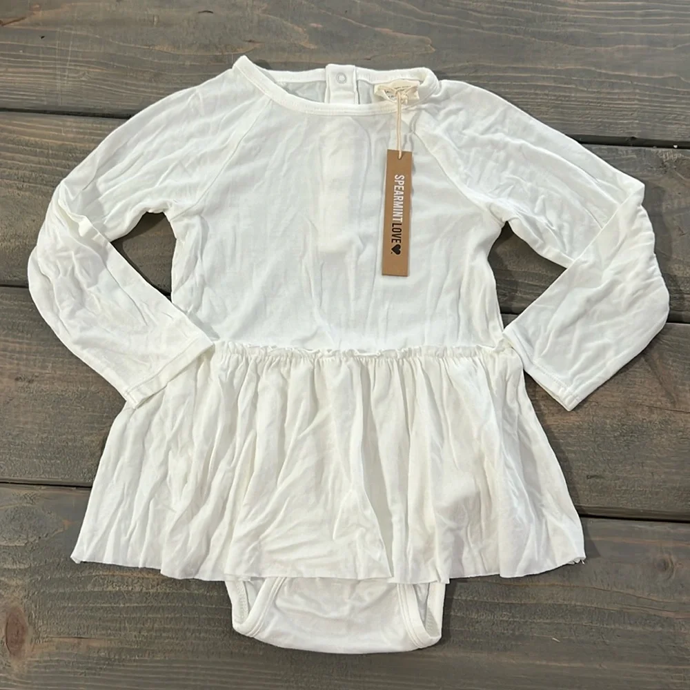 Spearmint Love long sleeve skirted onesie NWT - Picture 1 of 3